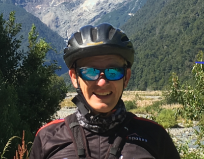 Robert Oddo Cycling on the  tour with redspokes